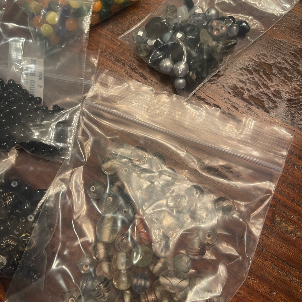 Assorted Beads Collection - Picture 6 of 6